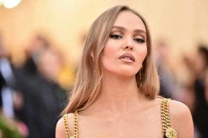Perdre du poids et s&rsquo;entraîner avec le régime Lily-Rose Depp : mise à jour 2022