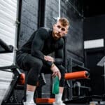 les-10-meilleurs-maillots-de-musculation-pour-hommes-comment-choisir-le-bon-equipement-pour-un-entrainement-efficace