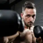 boxe-et-musculation-comment-combiner-ces-deux-disciplines-pour-maximiser-sa-performance