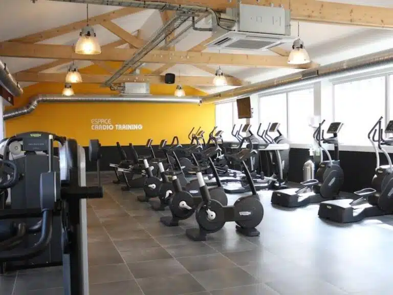 Top 5 salles de musculation à Courbevoie : des conseils pour choisir la meilleure option