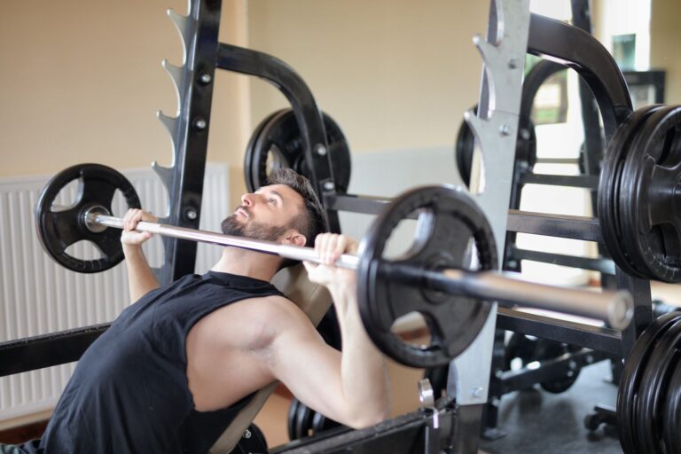 Musculation : 90 à 119 minutes par semaine associées à la plus forte baisse de mortalité